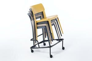 Gestapelt lässt sich der Bern wunderbar mit dem Transportwagen transportieren